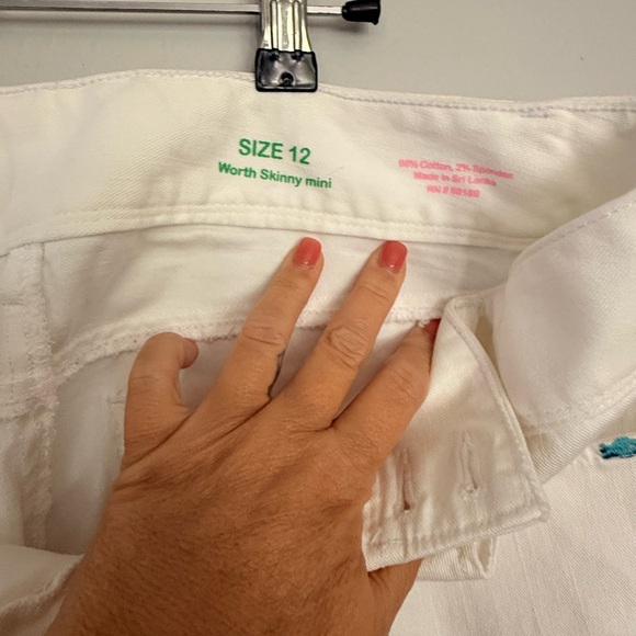 Lilly Pulitzer White Straight-Leg Jeans with Multicolor Embroidered Fish - Picture 4 of 5